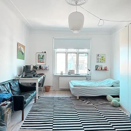 Apartmentincopenhagen 1618 *